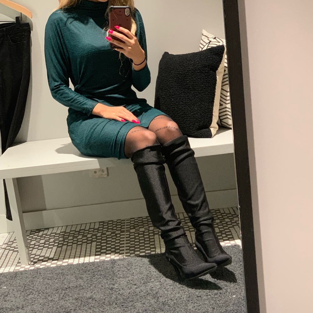 Green nic Zoe cowl dress